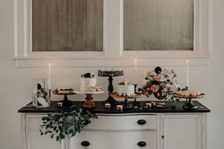 Pretty Little Vintage Co.