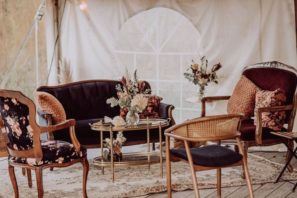 Pretty Little Vintage Co.