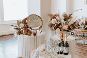 Pretty Little Vintage Co.