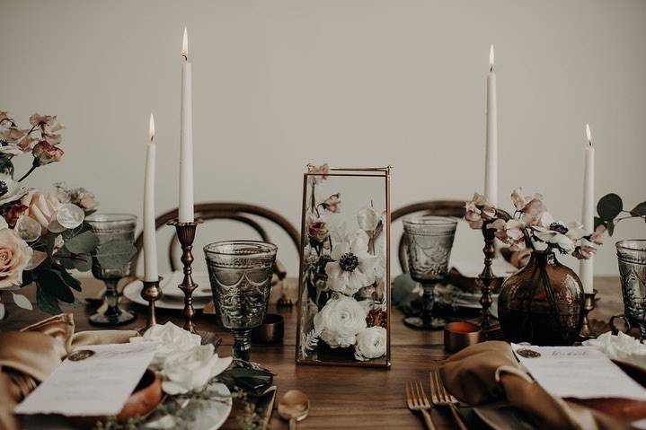 Pretty Little Vintage Co.