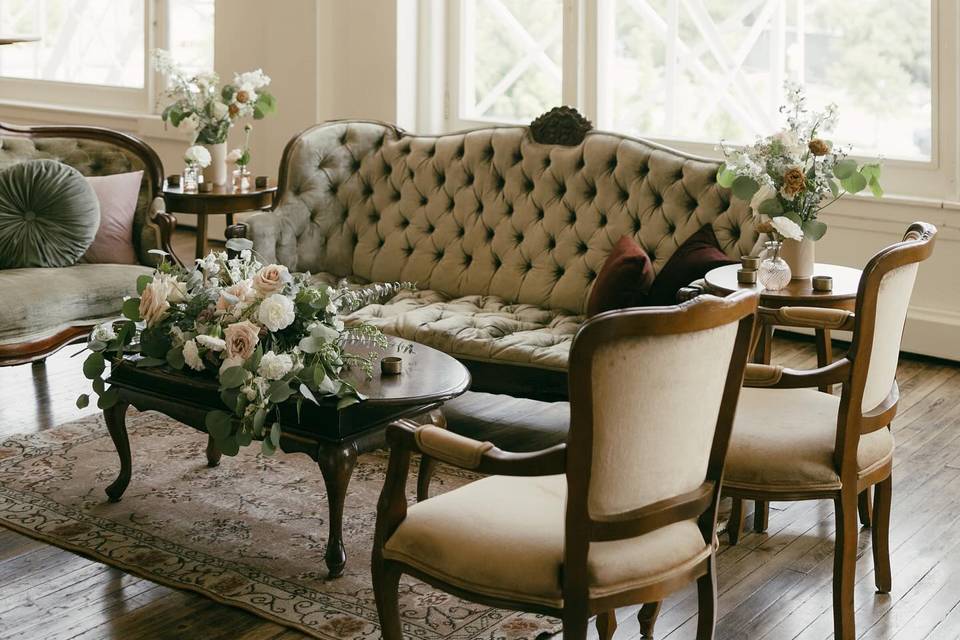 Pretty Little Vintage Co.