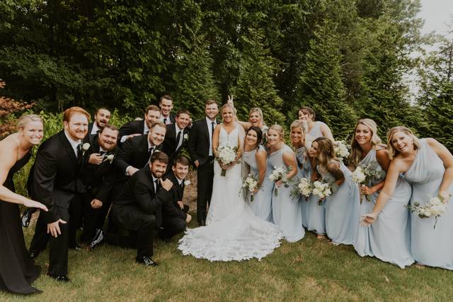 Bridal party photo-bomb!