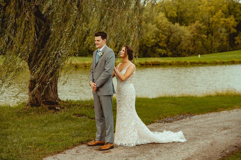 Gettysburg Wedding First Look