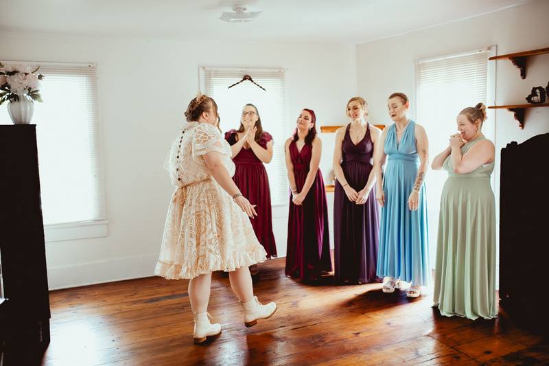 Bridesmaid first look