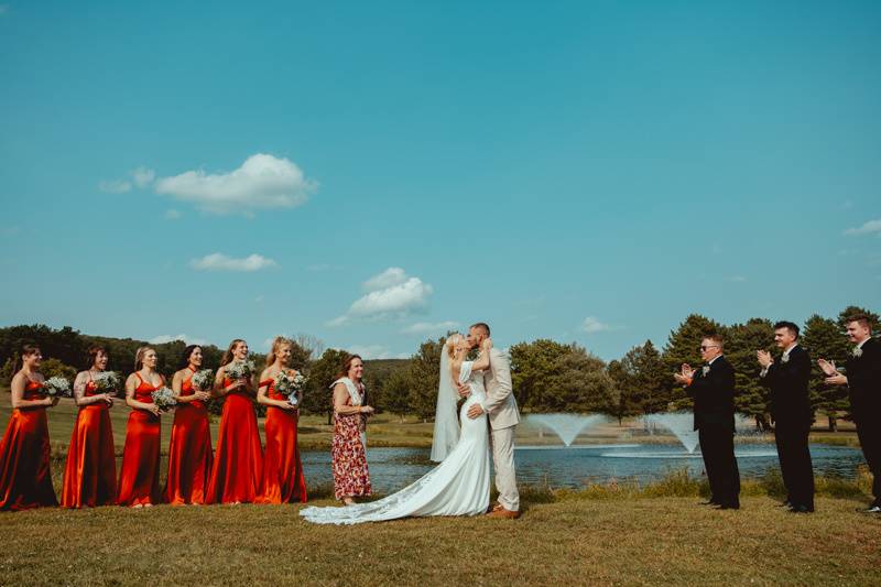 First kiss at ceremony