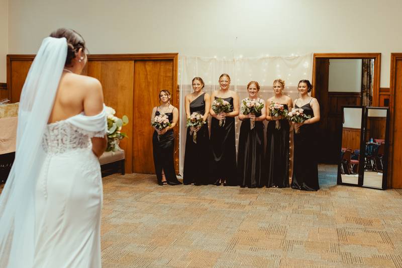 Bridesmaid first look