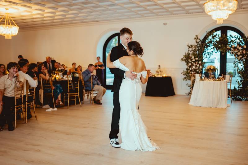 Couple's first dance