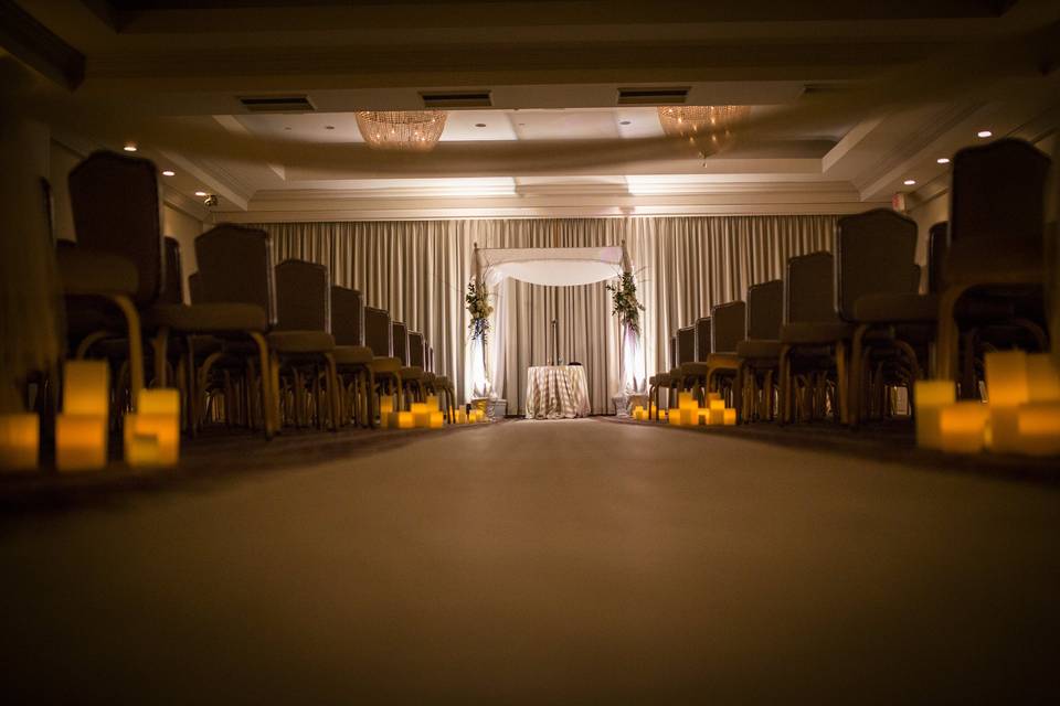 Colonnade Bride and Groom