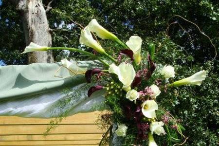 Arbor Piece Calas Bells of Ireland Roses