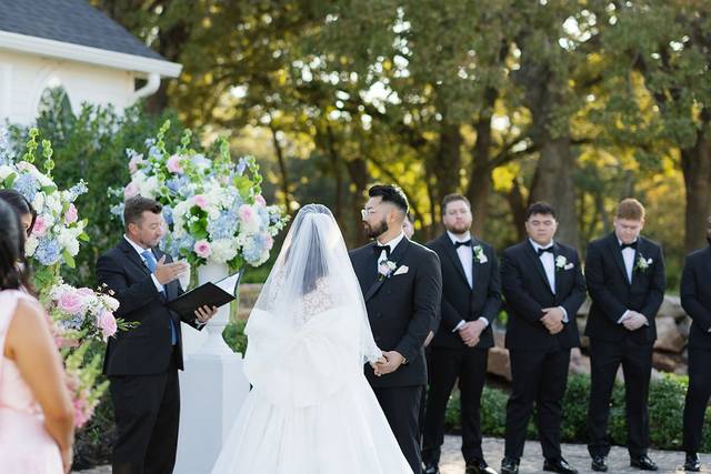 Outdoor ceremony site
