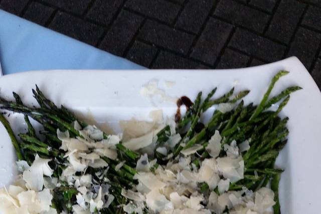 Twin Oaks Caterers