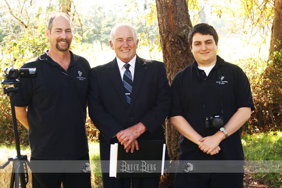 This is my Awedlar Team, we all work hard to provide you with the Wedding and Memories of YOUR DREAMS.
On the left is Clayton Edwards - Videos, on the right is Robby Edwards - Photos and Audio Tech., in the center is Reverend Larry Edwards. YOUR WEDDING is IMPORTANT to us.