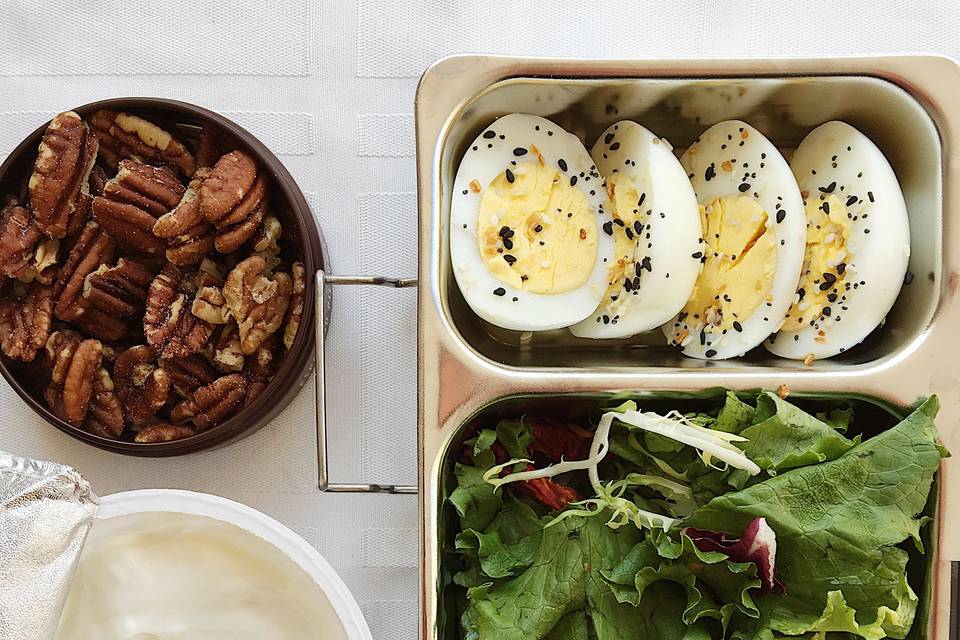 Vegetables and boiled eggs