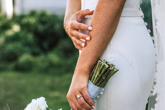 Ring and bouquet
