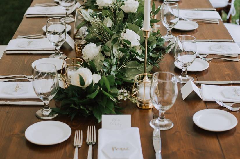 Rustic table decor