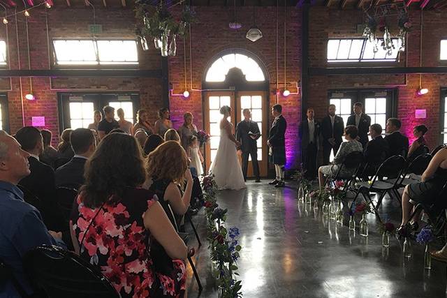 Noteworthy DJs & Photo Booths