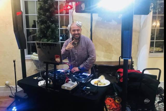 DJ azuquita