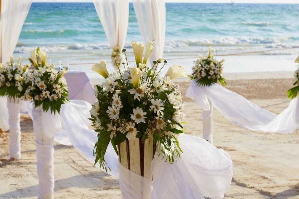 Bahamas weddings