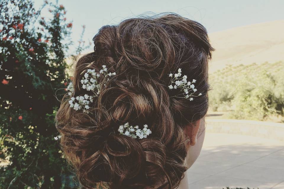 Wedding updo with accessory