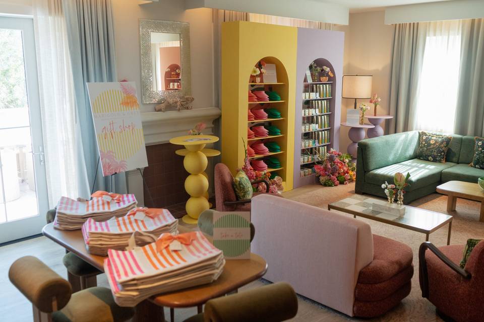 Abercorn Suite - Gifting