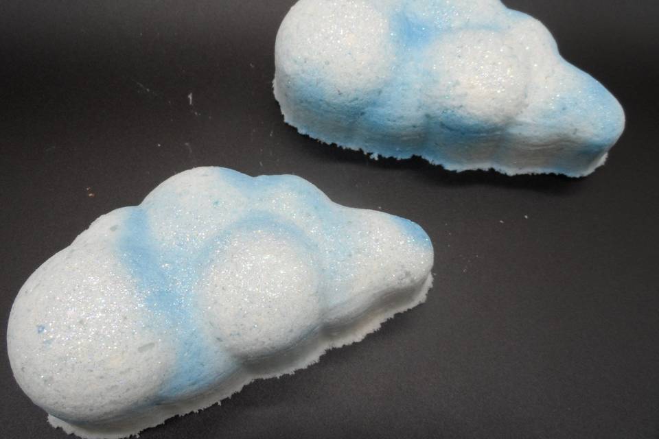 Fluffy Clouds zbath Bombs