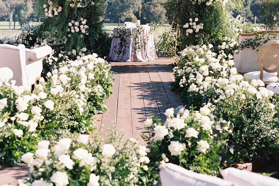 Grand luxury garden arch