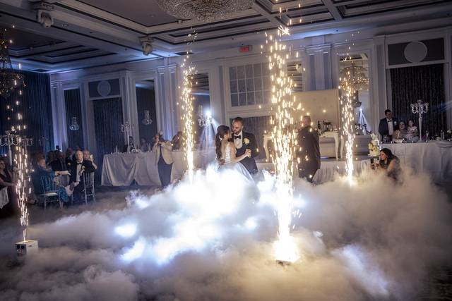 SMOKE & SPARKLERS