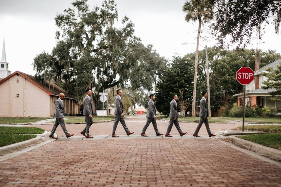 Groomsmen|PhotographybyV