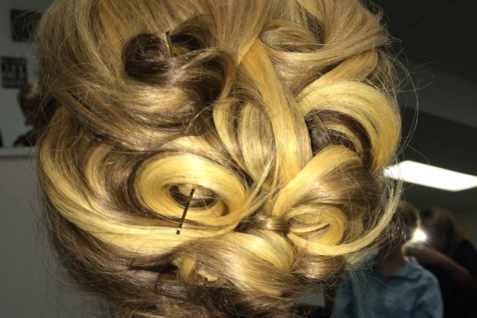 Pinned up curls