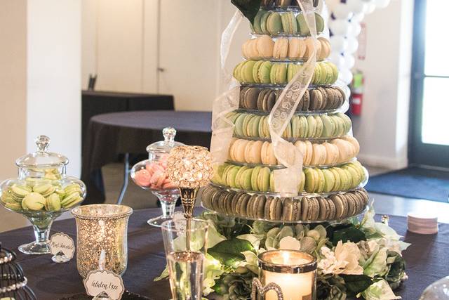 Amazing macaron tower for wedding reception