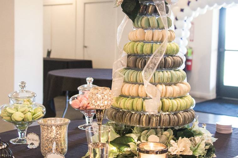 Amazing macaron tower for wedding reception