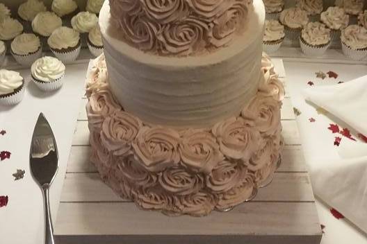 Maple cake with maple buttercream