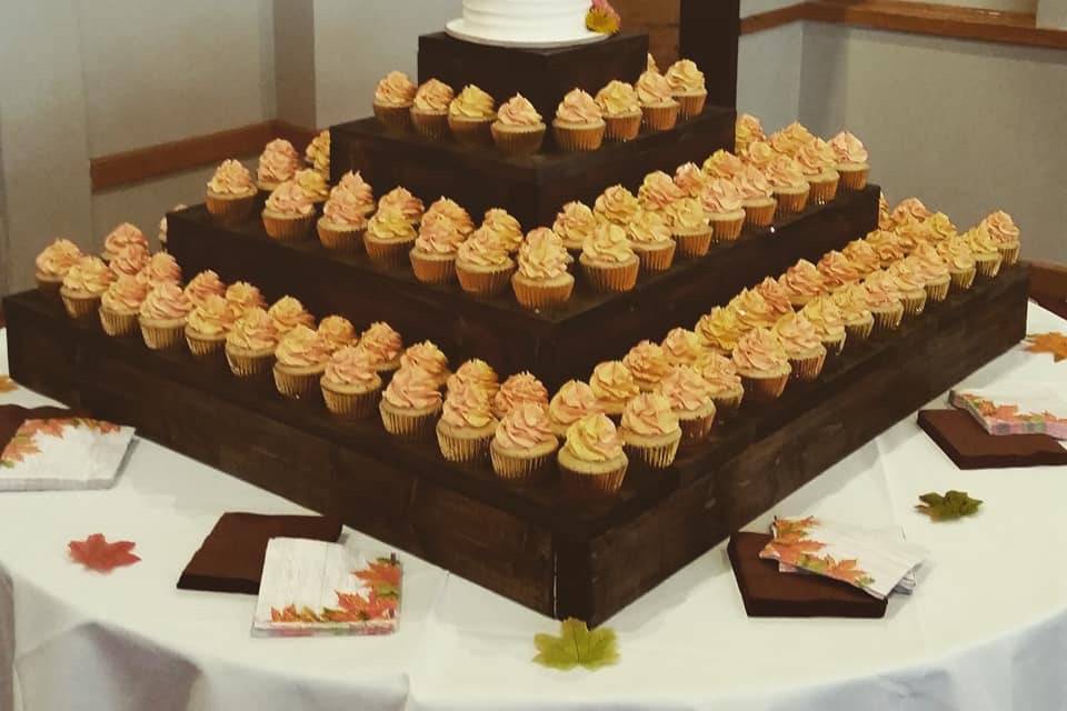 Rustic cupcake display