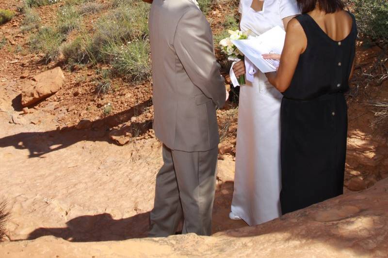 Intimate Sedona Weddings