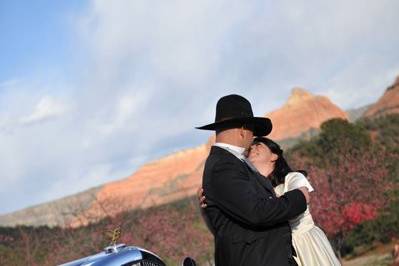 Intimate Sedona Weddings