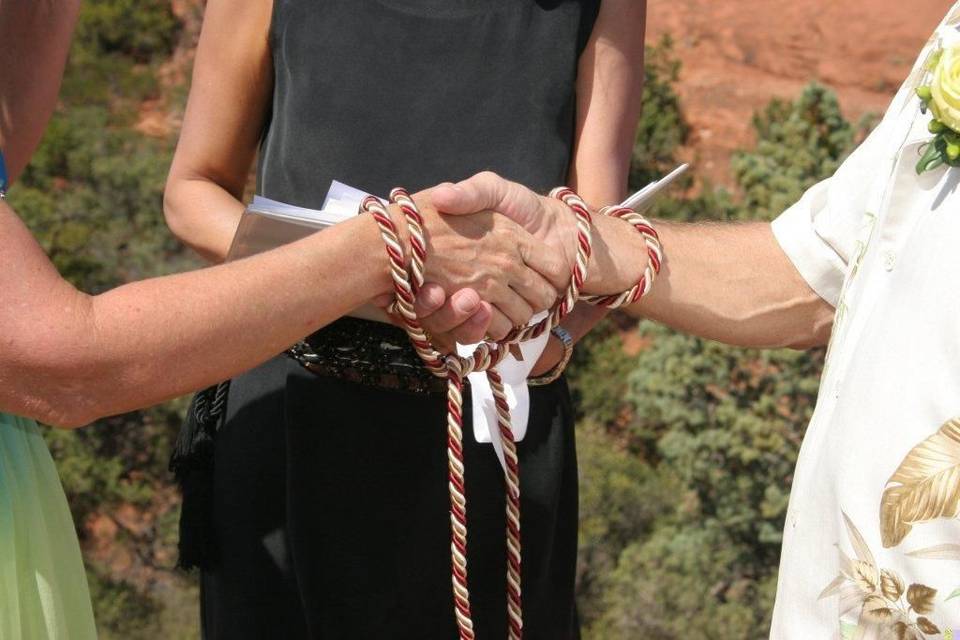 Intimate Sedona Weddings