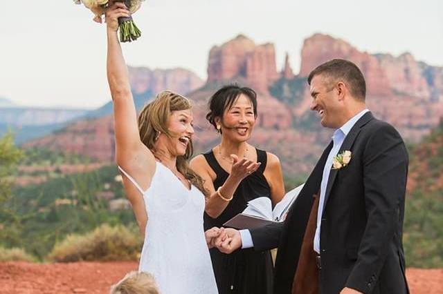 Intimate Sedona Weddings