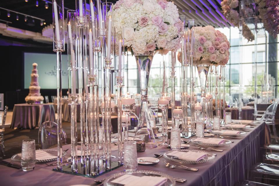Dramatic tablescapes