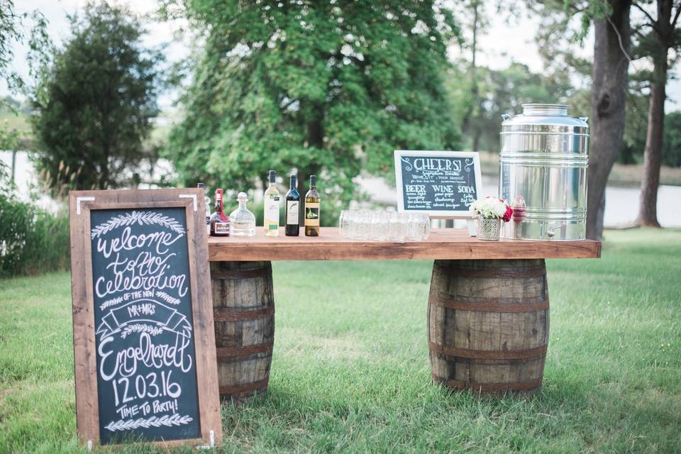 Sample bar setup | Photo: Brittney Livingston Photography