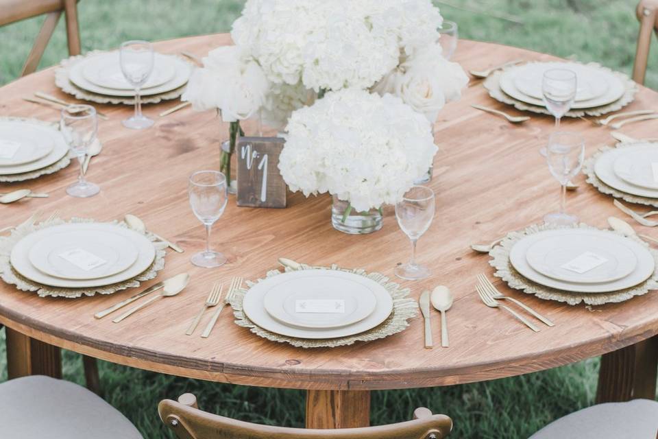 Honeywood Farm Table Rentals