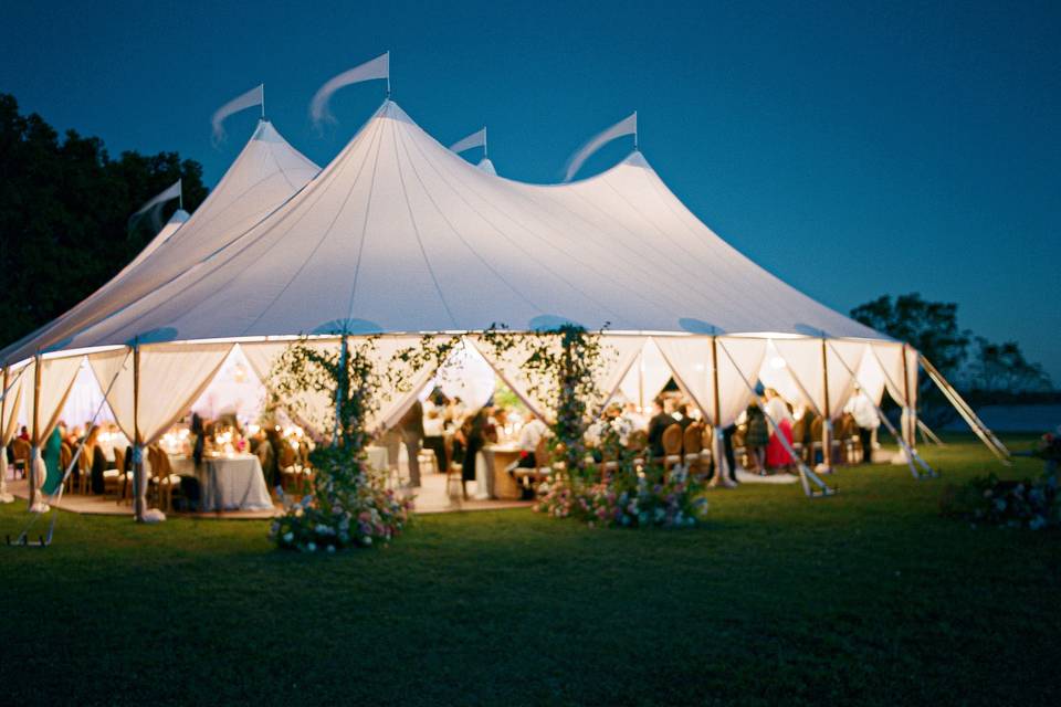 Honeywood Event + Tent