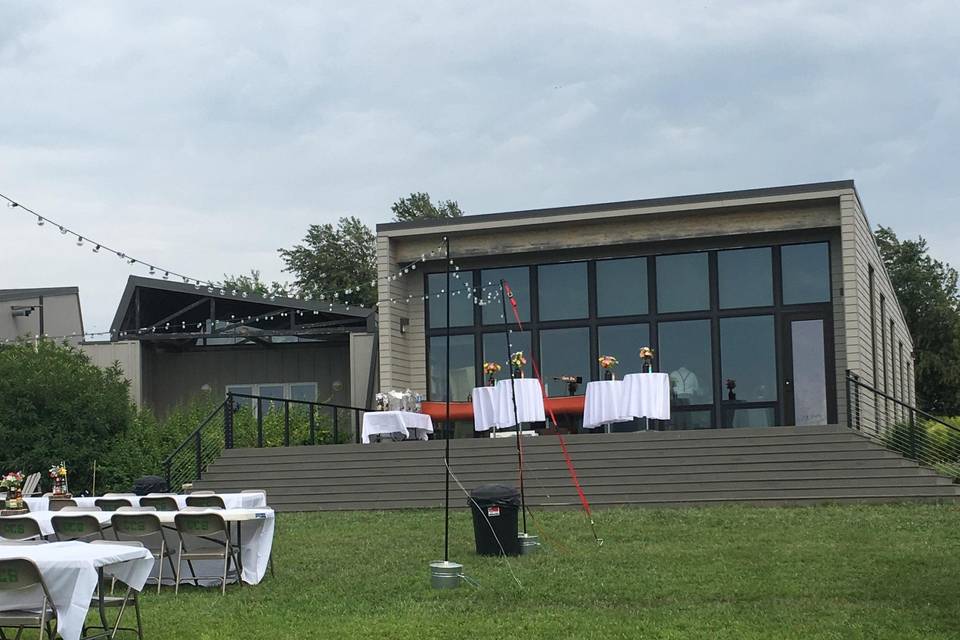 Vista Room deck and lawn