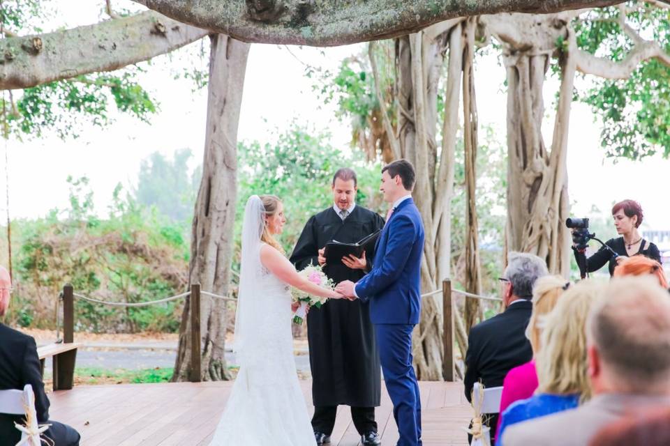 Scott Gurdak, Officiant