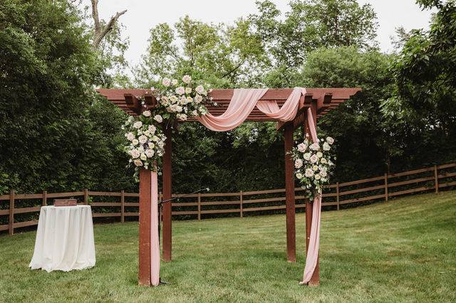 Ceremony pergola