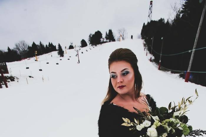 Glitzy Glam WI Winter Wedding