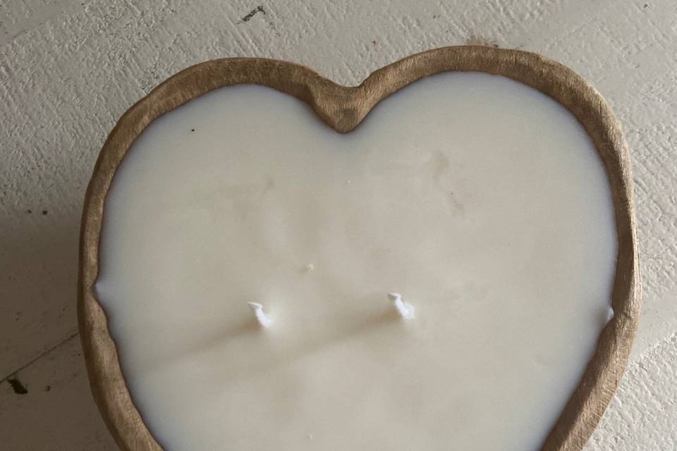 Small heart wood candle