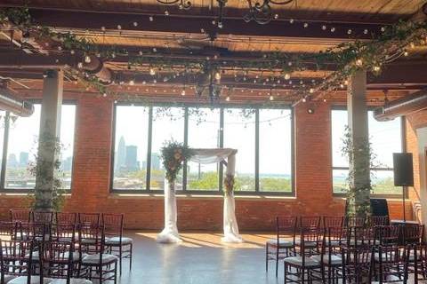 Skyline Lake Room