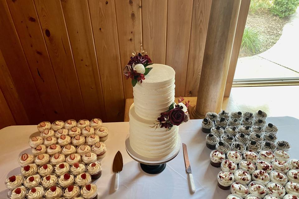 Cake jars & small two-tier