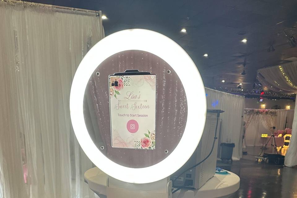 Selfie Station with Prints