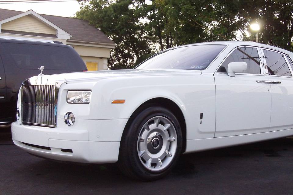 Elegant Rolls Royce Phantom